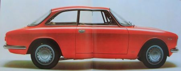 Alfa Romeo Giulia GT 1300 Junior Modelprogram 1968 Carbrochure (6881)